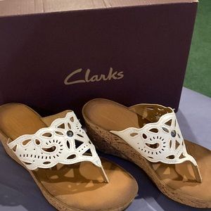Clarks white wedges